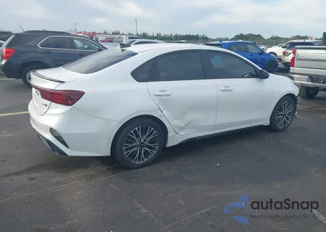 2022 Kia Forte Gt-Line из США, поврежденный, VIN 3KPF54AD4NE469837